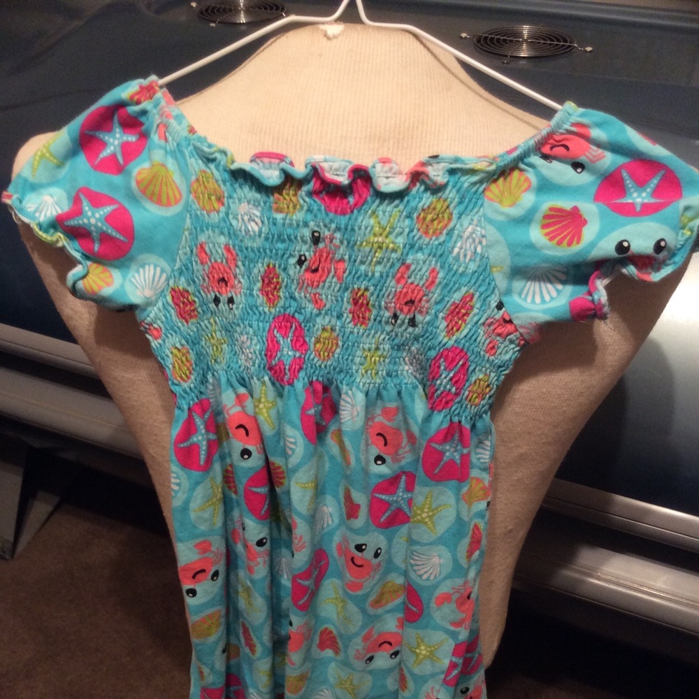 Girls unbranded 4/5 gown